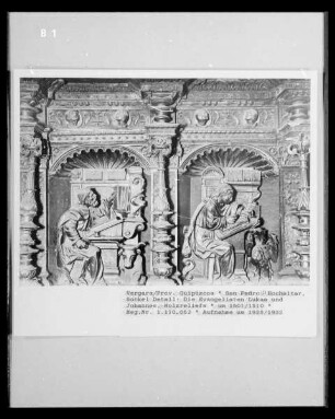 Hochaltar, Sockelgeschoss, Detail: Evangelisten Lukas und Johannes