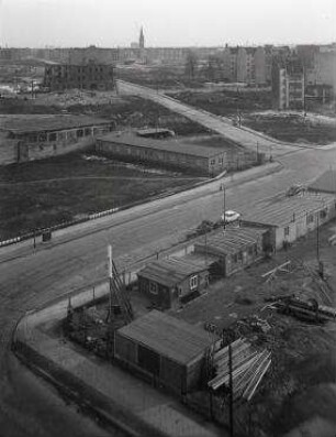 180° Panorama, Bild 1 von 5. Blick Richtung Süd auf die Baugrube GSW-Hochhaus. Berlin-Kreuzberg, Rudi-Dutschke-Straße