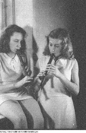 Dresden, Hellerau, Tännichtweg 9. Menzler-Marsmann-Schule, Januar 1949