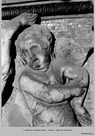 Außenkanzel : Kanzelkorb mit Puttenreliefs : Puttenreliefs