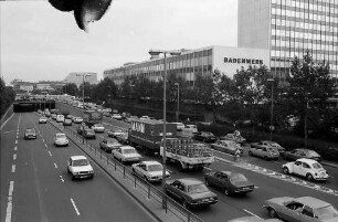 Karlsruhe: Verkehr in der Kriegsstraße