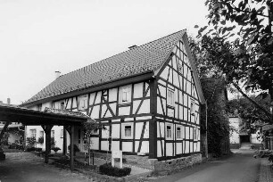 Wohnhaus, Fachwerk; Biebergemünd, Erbsengasse 2