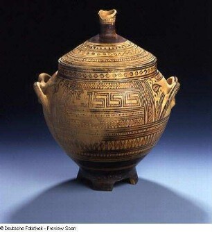 Krater mit Deckel
