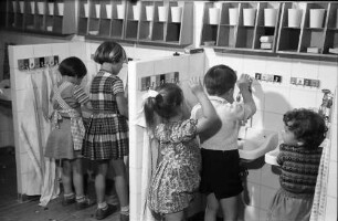 Freiburg: Kindergarten der evangelischen Paulusgemeinde; im Waschraum