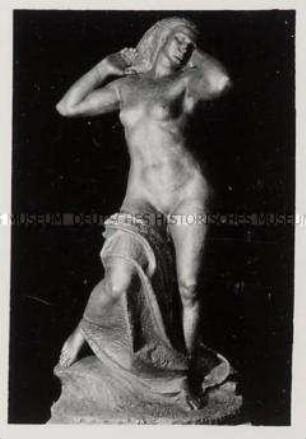 München, Bildhauer Professor Ferdinand Liebermann, Figur "Erwachen"