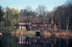 Mühle am Schloss, davor äußerer Schlossgraben