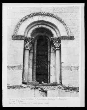 Romanisches Fenster