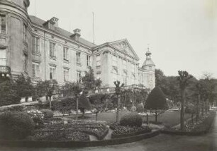 Schwedt, Schloss : Schwedt (Oder). Ehemaliges Residenzschloss. Ansicht der Gartenseite mit Park