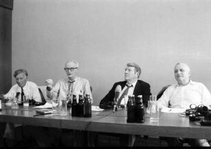 36. Tagung 1986 Chemiker; Pressekonferenz: Pressekonferenz mit: Konrad Bloch, William N. Lipscomb, Christian Anfinsen, Ilja Prigogine