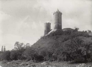 Burg Saaleck : Bad Kösen. Burg Saaleck (1140 erwähnt). Ansicht von Südosten