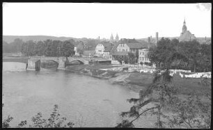 Rochlitz. Blick über die Mulde zur Stadt
