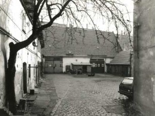 Dresden-Strehlen, Kreischaer Straße 34. Ehem. Vierseithof (1697, 1847). Scheune. Hofansicht