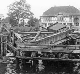 Beschädigung der Klappbrücke Heiligenstedten/Stör