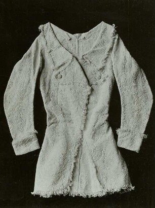Frauenjackett aus weißem Leinen mit reicher Musterung in Pikeestickerei : Jacke mit Pikeestickerei, 18. Jh.