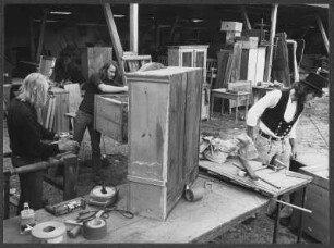 Alternativer Betrieb der Arbeitslosenselbsthilfe (ASH), Möbelrestaurierung, Frankfurt am Main