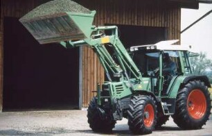 Fotografie: Traktor, Allradtraktor, Frontlader