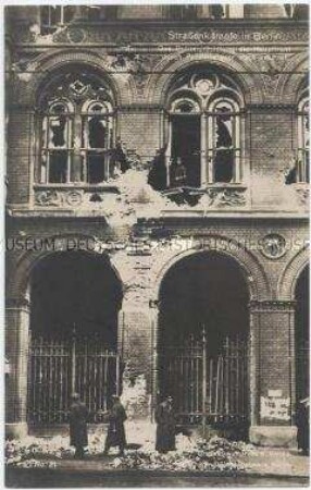 Zerstörtes Polizeipräsidium in Berlin während der Märzkämpfe 1919