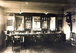 FRISÖRSALON um 1910
