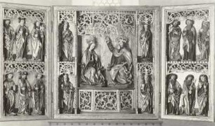Bad Lausick, Kilianskirche, Chor, Schnitzaltar mit Marienkrönung im Mittelschrein