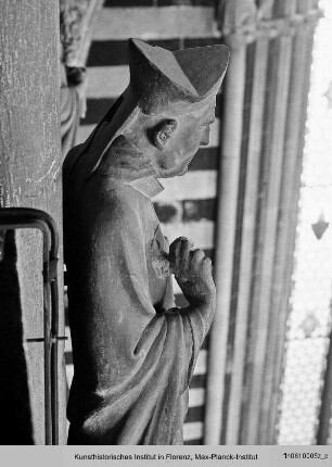Figuren der Caritas (?) und Stadtpatrone von Siena am Kuppelumgang