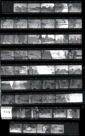 Schwarz-Weiß-Negative mit Aufnahmen von evakuierten Stadtkindern auf dem Land, sowie Aufnahmen der Kalkwerke Rüdersdorf