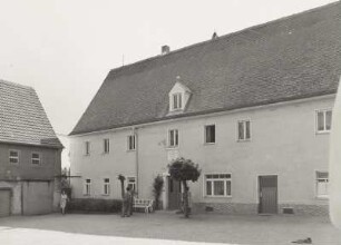 Mobschatz-Merbitz, Merbitzer Ring 9. Bauernhof. Wohnhaus (bez. 1817)