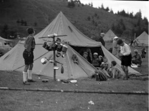 Murnau: Hochlandlager, Abendbrot, Besuch im Zelt