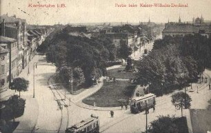 Postkartenalbum. "Karlsruhe i. B.". Kaiser-Wilhelm-Denkmal