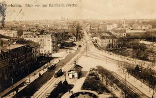 Postkartenalbum mit Motiven von Karlsruhe. "Karlsruhe. Blick von der Bernharduskirche". Luftaufnahme der Kaiserstraße und Innenstadt-Ost