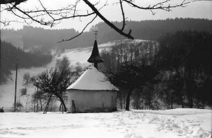 Föhrental: Hofkapelle im Schnee im Föhrental