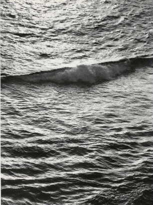 Wasser mit kleiner Welle
