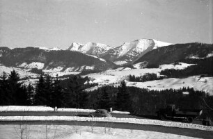Weiler: Deutsche Alpenstraße, etwas von oben gesehen