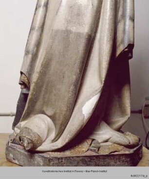 Madonna mit Kind : Füße der Madonna