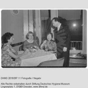Empfang anlässlich der Nationalen Hygiene-Ausstellung - Gäste