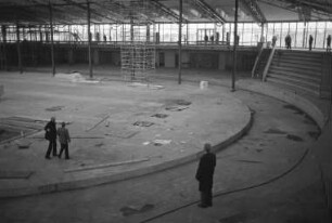 Bau einer Großsporthalle (Europahalle) für Karlsruhe nach dem Entwurf des Architektenbüros Schmitt & Kasimir