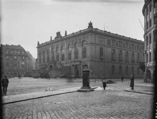 Dresden-Altstadt. Blick vom Neumarkt auf das Johanneum am Jüdenmarkt