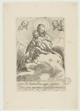 Maria mit Kind von zwei Engeln begleitet