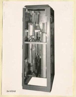 10-kW-Fernsehsender Nr. 507, Schrank B9 Seitenansicht geöffnet, Foto 1954