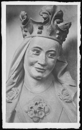 Meißen. Dom - Gründerstatue Kaiserin Editha