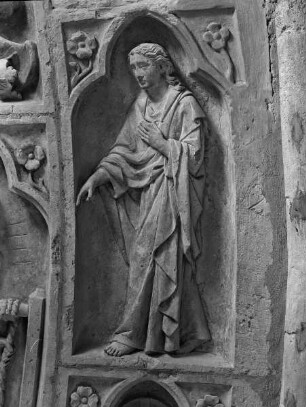 Nördliches Westportal — Rechte Archivolte — Christus