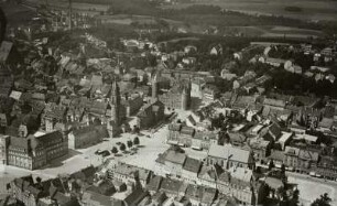 Bautzen, Luftbild der Altstadt mit Reichenturm und Liebfrauenkirche von Südosten
