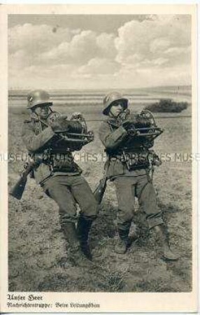 Wehrmachtssoldaten der Nachrichtentruppe