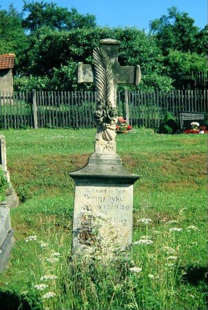 alter Grabstein