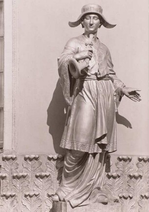 Park Sanssouci. Chinesisches Teehaus, Hornbläser : Potsdam, Park Sanssouci. Chinesisches Teehaus (1754-1756; Johann Gottfried Büring). Statue Hornbläser (1755/1756; Gottlieb Heymüller). Sandstein, vergoldet