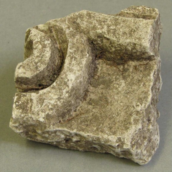 Fragments of mortar figures or ornaments