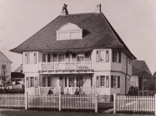Beim Gräbchen : Dresden-Hellerau, Beim Gräbchen, Zweifamilienhaus, erbaut 1910