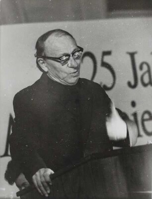 Ernst Busch