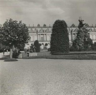 Herrenchiemsee, NeuesSchloss, Gartenanlage und Schloss