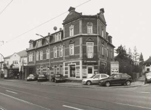 Radebeul, Meißner Straße 313. Wohn- und Geschäftshaus (1900-1901; )