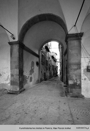 Piazza Cavour, Foiano della Chiana